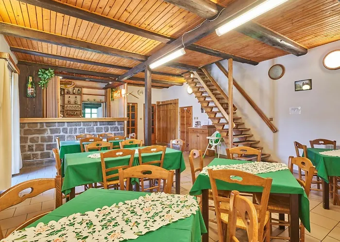 Hodkovice By Interhome Adršpach